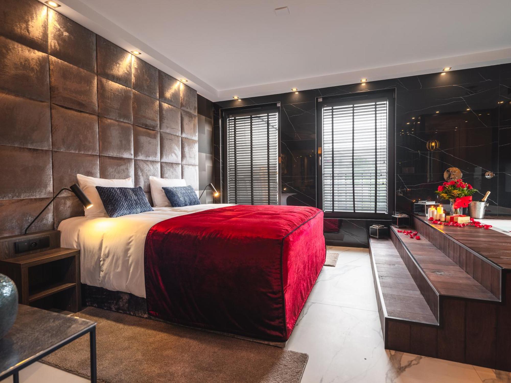 Ferienwohnung Art Penthouse With Jacuzzi - Krakow Center Exterior foto